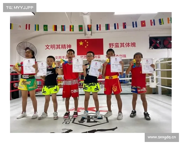 武林风青少年搏击赛最小参赛者仅8岁引发广泛关注和热议 武林风青少年搏击赛最小参赛者仅8岁引发广泛关注和热议